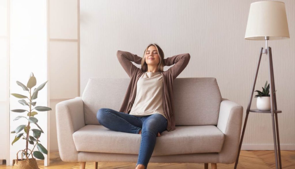 100 Things to Declutter Before Fall